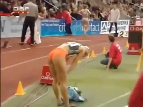 Un ticălos păros a r ...